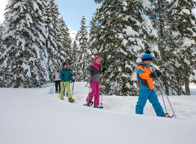 BERGaktiv Schneeschuhwanderung Tiefenwald