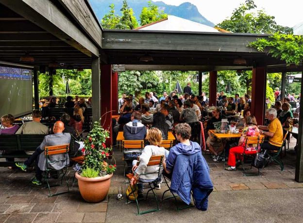 Public viewing in the Kohldampf Gastgarten: 14 June to 14 July