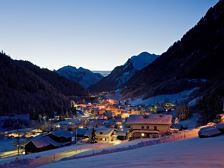 Lantern hike in Klösterle am Arlberg