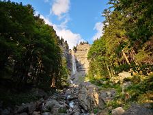 Hike to Mason Waterfall