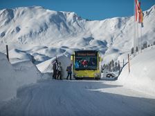 Villagebus in Winter