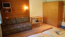 Double room, shower, toilet