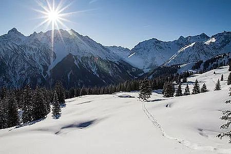 winter-brandnertal-snowy-landscape
