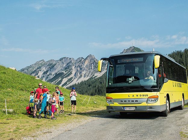 Alp- & Hiking Buses