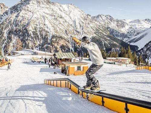 Tageskarte Backyards Snowpark