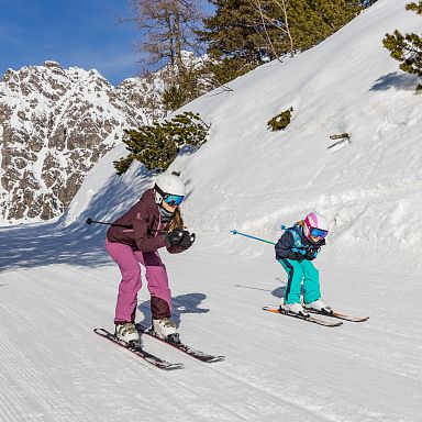 brandnertal-winter-skigebiet-skifahren-familie